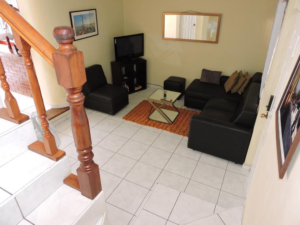 Cumbres De San Francisco Apartment San Salvador Exterior photo